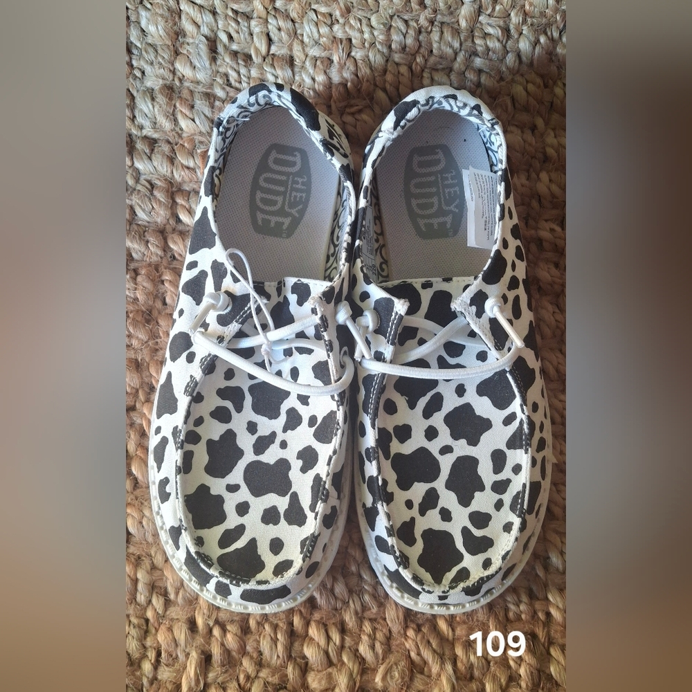Hey‎ Dude NIB Shoes Women's sz 6 Wendy Milky Way Black & White Cow Print NEW